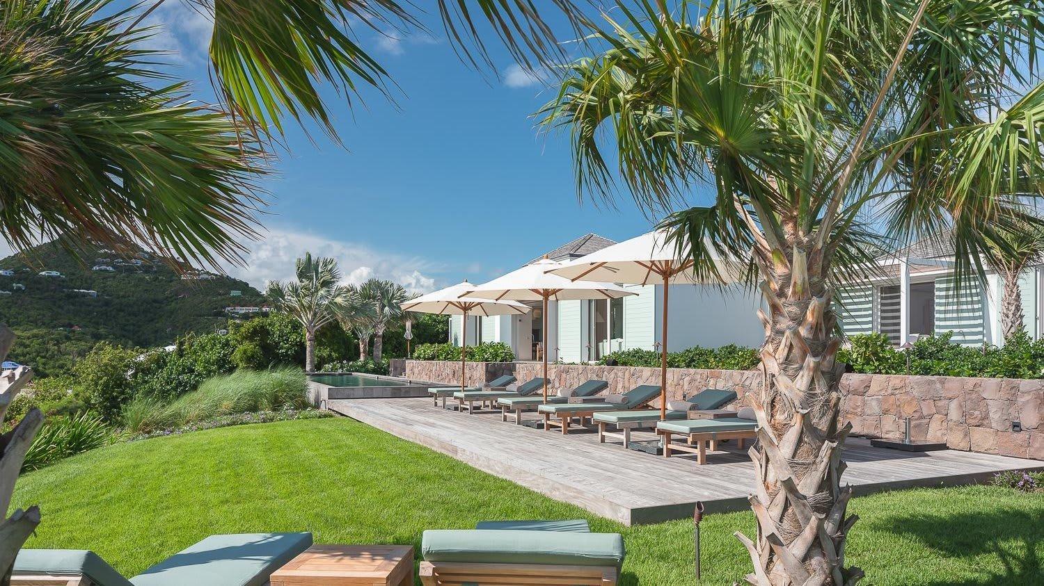 Ideally Located Prestigious Villa Toiny Exterior photo