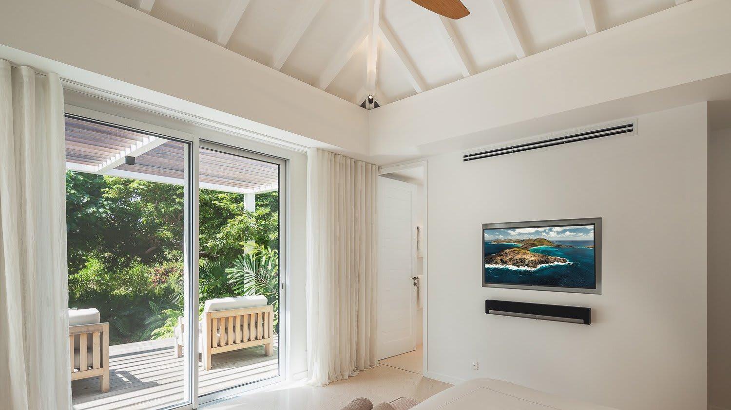 Ideally Located Prestigious Villa Toiny Exterior photo