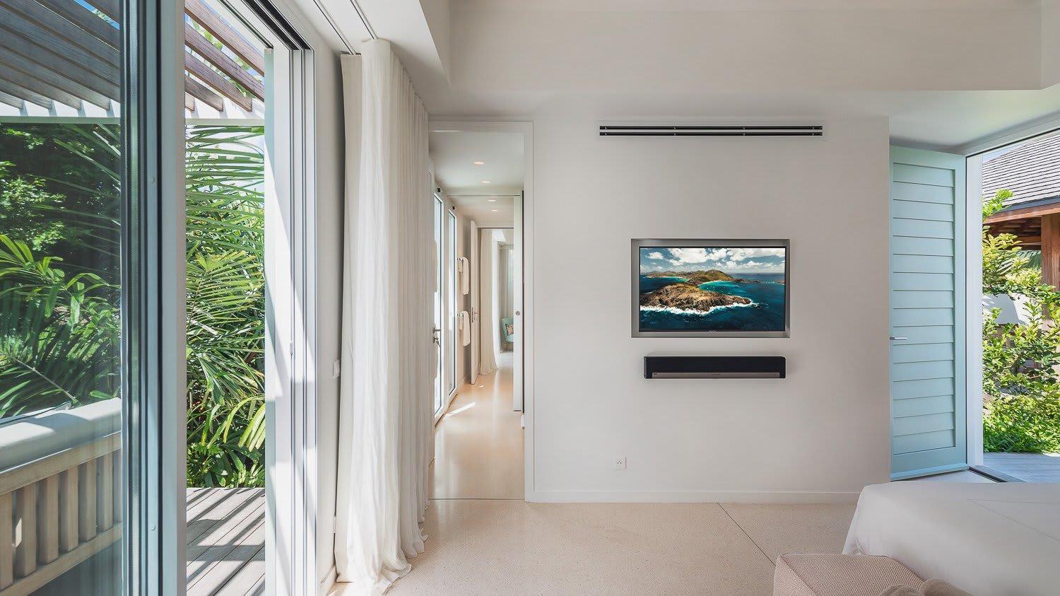 Ideally Located Prestigious Villa Toiny Exterior photo